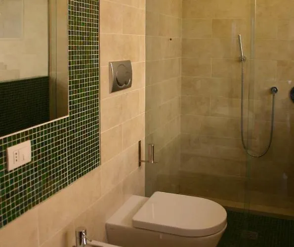 Un Patio In Centro Apartment *